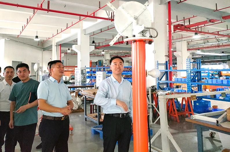 湖北省襄陽市襄州區(qū)政府領導一行蒞臨捷瞬新工廠考察交流